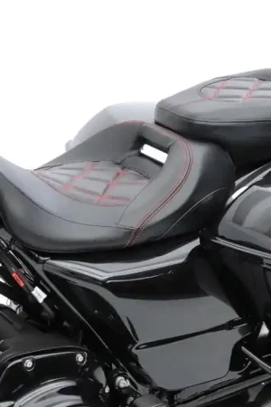 Tijdelijk Beschikbaar Zadel passend voor Harley Davidson Street Glide 09-22 Craftride RH3 zwart-rood