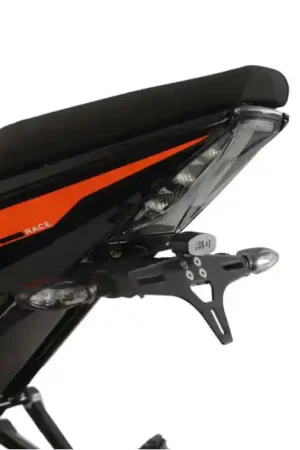 Tijdelijk Beschikbaar R&G LP0347BK Kentekenplaathouder KTM RC390 22-