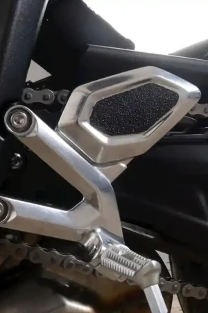 R&G EZBG807BL Eazi-Grip Voetstep Sticker Set Zwart Triumph Trident 660 21- 2-PIECE Lage Kosten