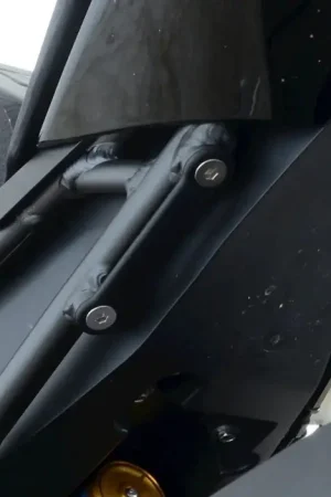 Ambachtelijk R&G BLP0108BK Voetsteunafdekplaat Links Zwart Honda CBR1000RR-R(SP) 20-