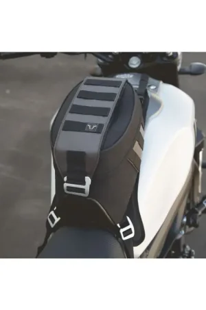 SW-Motech Tanktas Legend Gear LT 2 In De Mode