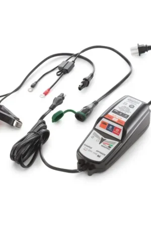 Populair KTM Acculader En Test Unit