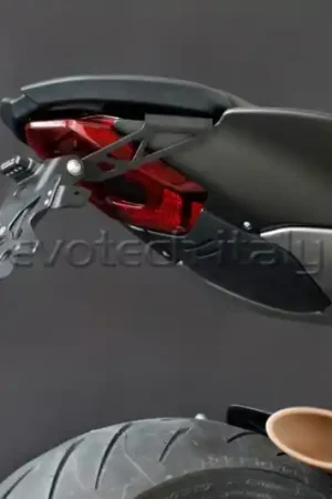 Evotech kentekenplaathouder MV Agusta Brutale 800 2016-2019 Direct Beschikbaar