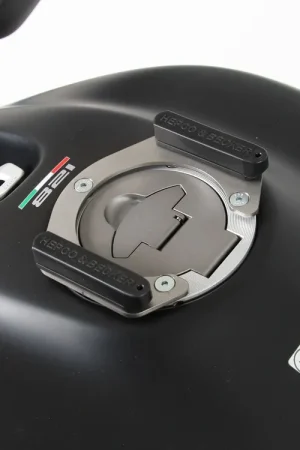 Hepco en Becker bevestiging Tanktas Ducati Monster 797 vanaf 2017 Beperkt Aanbod