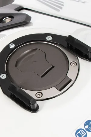 Hepco en Becker bevestiging tanktas Honda CB1000 Hornet (2025-) In De Mode