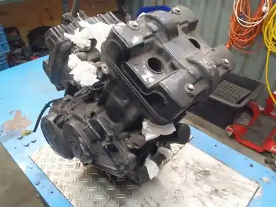 Op = Op Motorblok HONDA VFR 750 F (RC24)