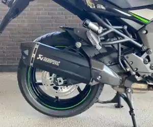 Akrapovic Titanium Uitlaat Populair