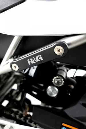 R&G - REAR FOOTREST PLATE (SINGLE LHS) - Protectors - Geschikt voor Kawasaki ZX-4R (R) 23- Origineel