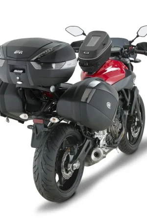 Limited Edition GIVI - 2118FZ-SPECIFIC REAR RACK MT-07 14>17 - Brackets - Compatibel met MT-07 modellen